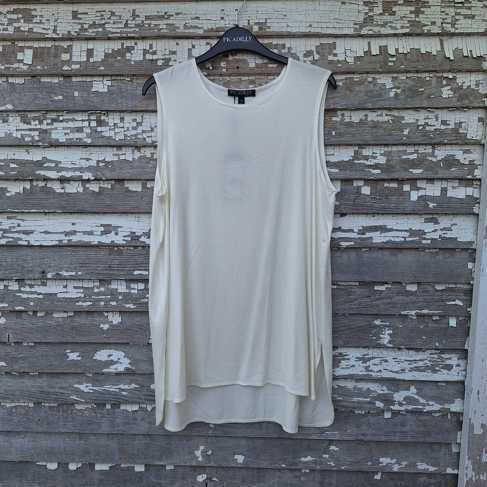 🌟 Picadilly tank top NWT